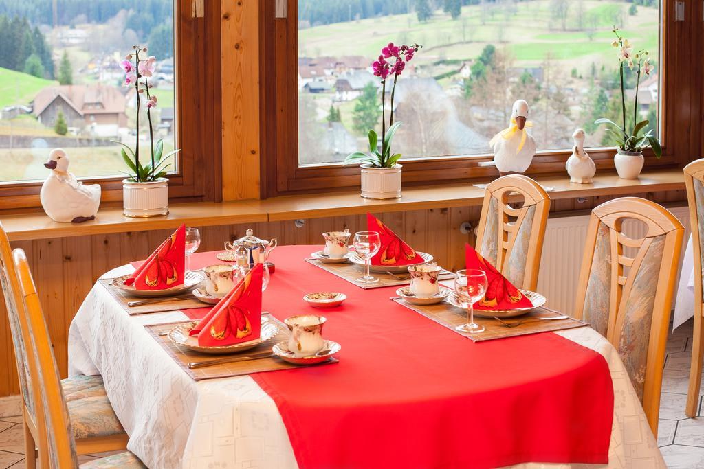 Auerhahn Bed And Breakfast - Black Forest - Waldhotel Eisenbach  Esterno foto